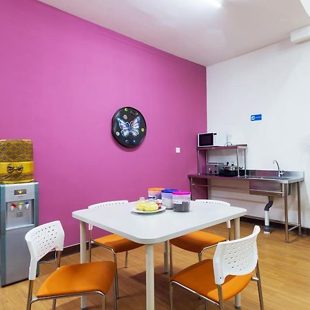 Cx Hostel Kuta Raya Экстерьер фото