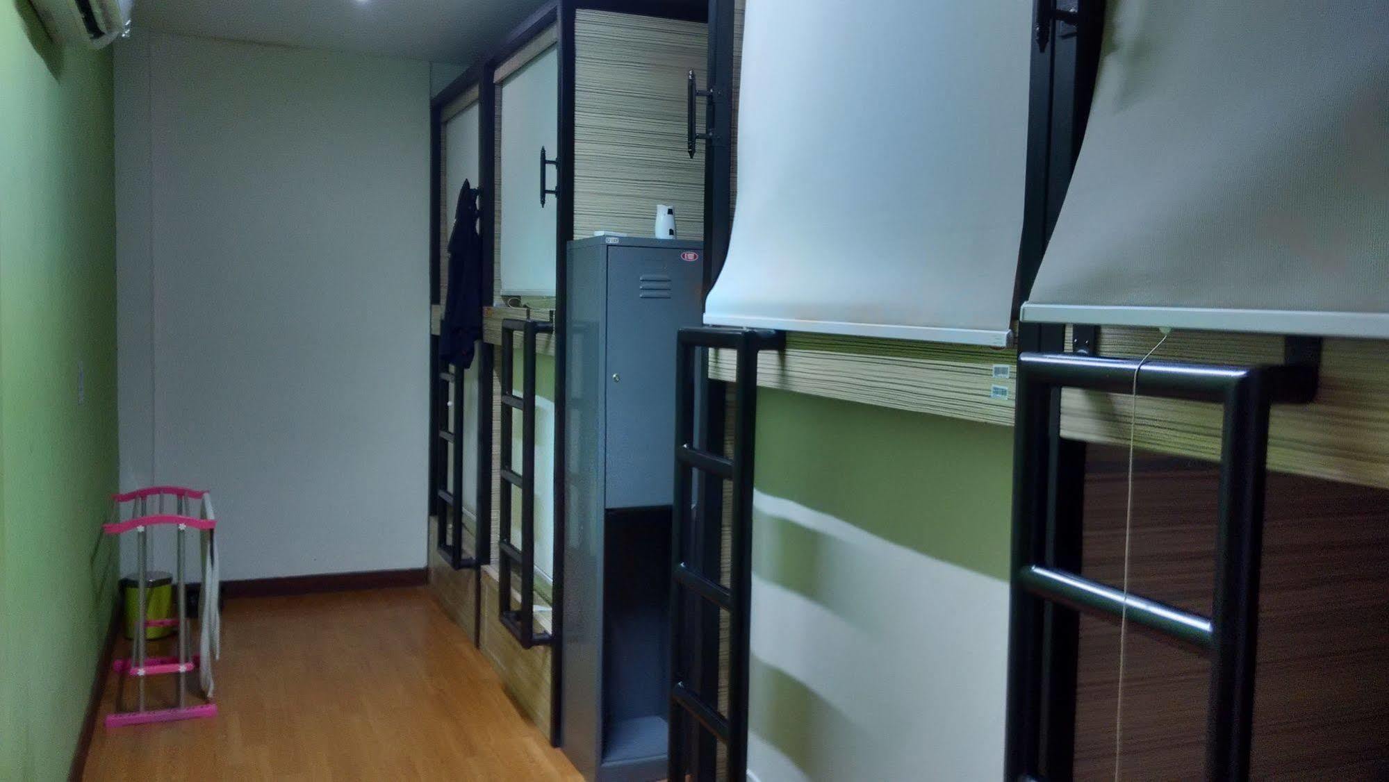 Cx Hostel Kuta Raya Экстерьер фото