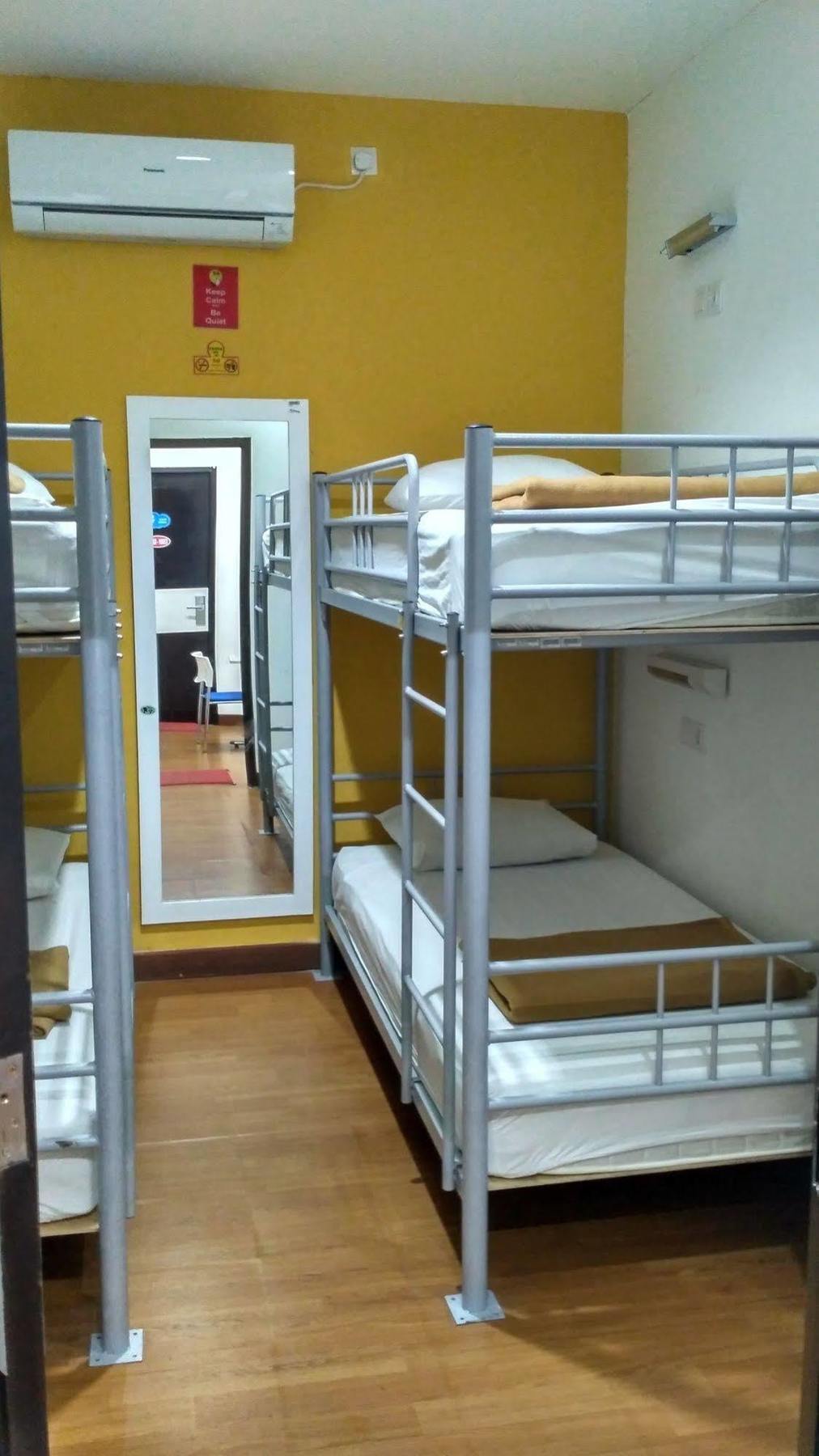 Cx Hostel Kuta Raya Экстерьер фото